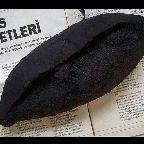 takipvert's tweet image. "Yokluğunu görmediysen. Değerini, bilmediysen. Bir duy beni, dinle beni! Ekmek büyük bir nimettir."