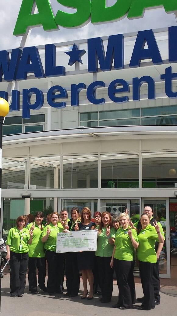 "<a href="/AsdaBridgend/">Community Champion</a>: Asda Community Life Champions from South Wales presented #velindre with a cheque for £2143 #asdaclc  "
