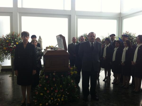 baldadecano's tweet photo. En la mañana de hoy se le rindió un homaje al Doctor Jacinto Convit... Que descanse en paz Maestro... http://t.co/Rb4ZZZKa2s