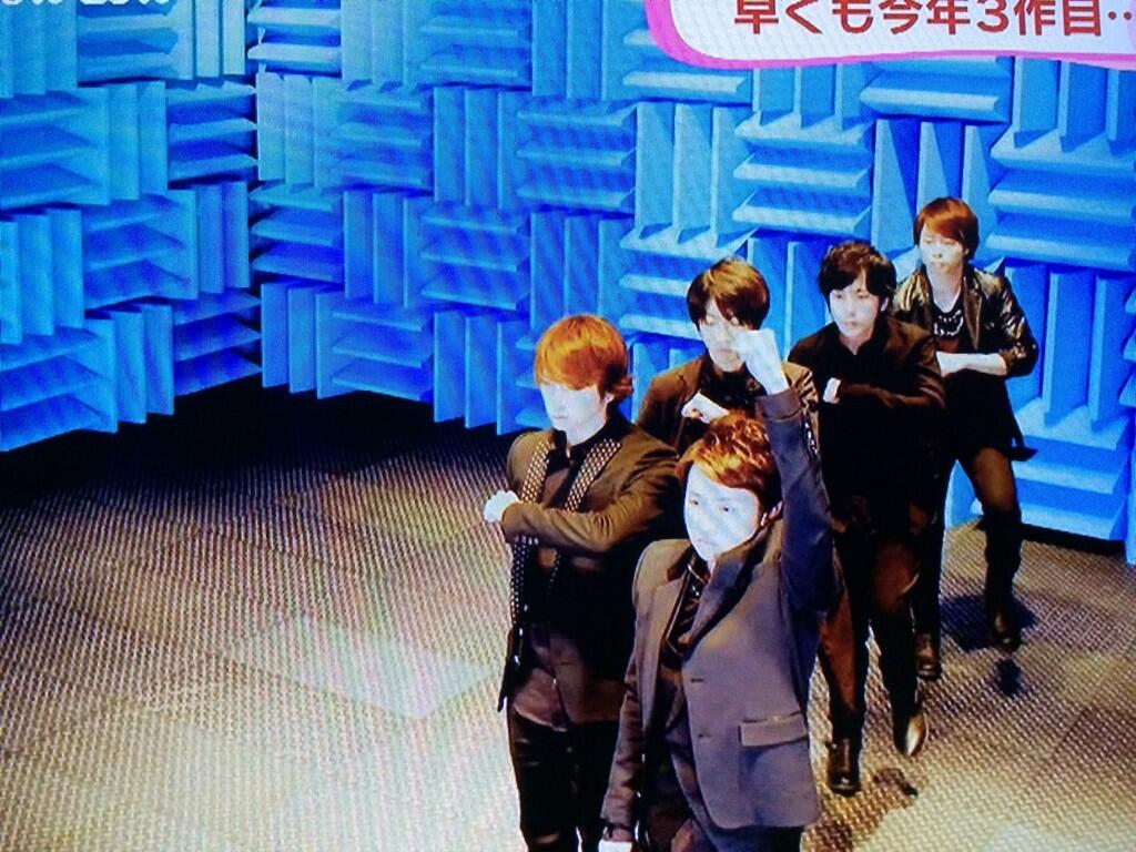 おまつ Twitterissa めざまし 誰も知らない 嵐 Mv Mステと配置が違う Http T Co Deqpbpzj0r おまつ Twitterissa めざまし 誰も知らない 嵐 Mv Mステと配置が違う Http T Co Deqpbpzj0r