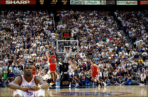 DailySnark's tweet photo. Here are some of the best Kevin Durant "can't watch" photoshops. http://t.co/xwj3sRRbo2 http://t.co/Y5O2RWhYxf