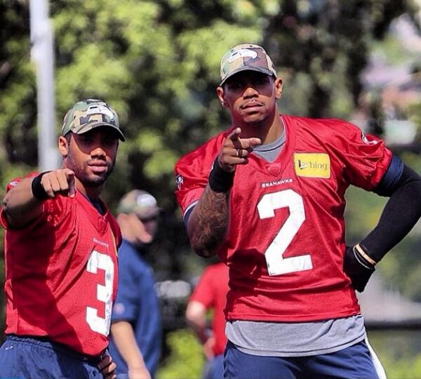 playmakerTD's tweet photo. "Terrelle, the bench you'll be sitting on is right over there" http://t.co/LiVYW8XMUM