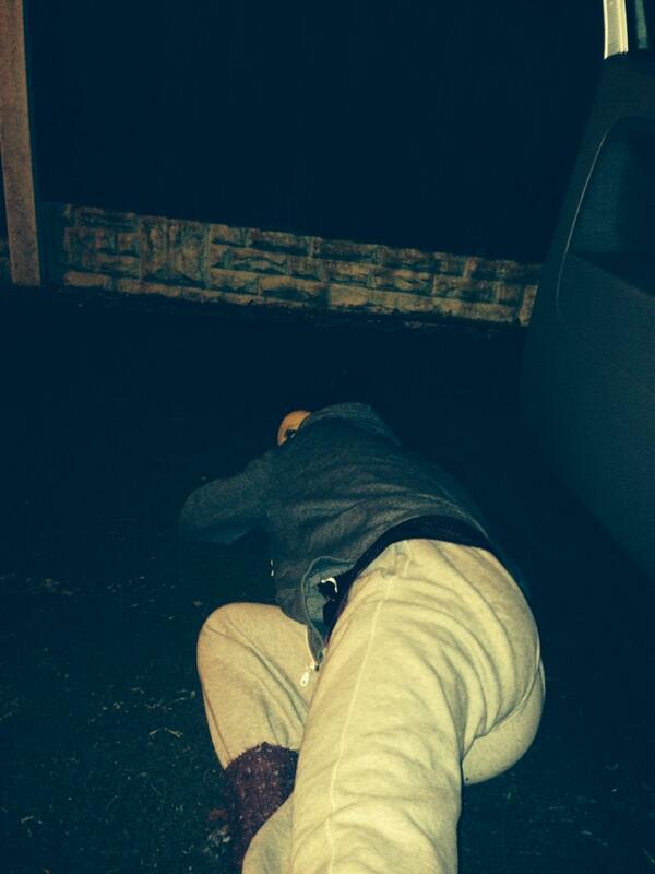 matt91freestone's tweet image. this is what 10 hour shifts do to meg.. @meg_fordey