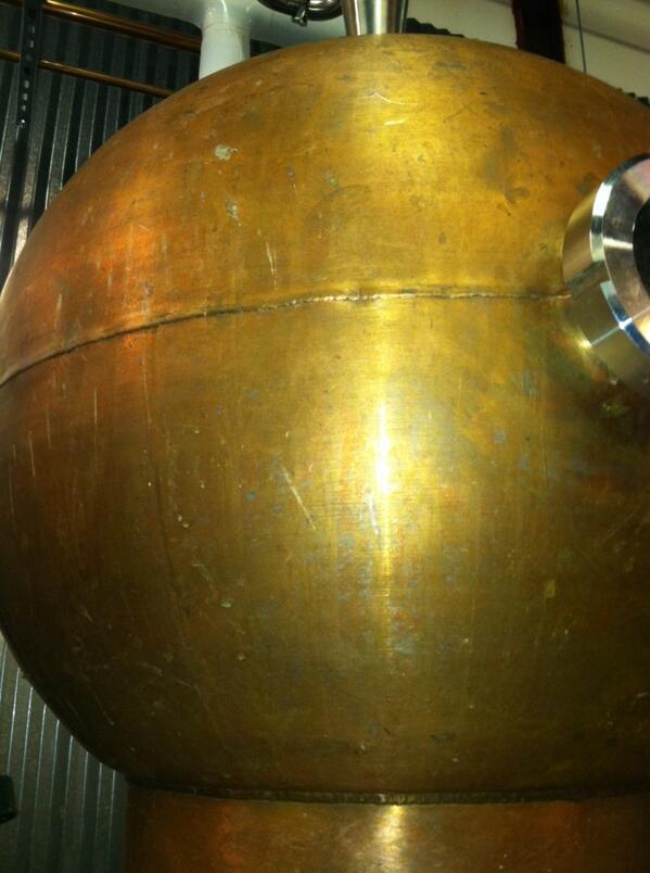 BEECHTREED's tweet image. And making Tennessee Whiskey by hand in Nashville #TNWHISKEY   #BeechTreedistillery