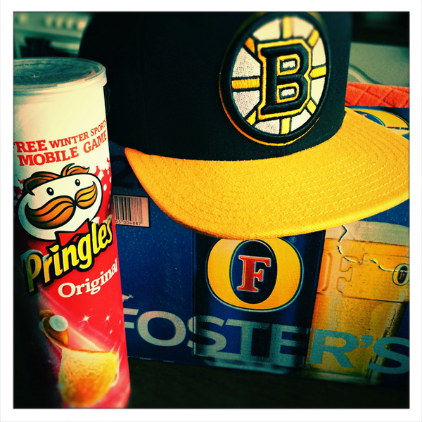 blacklocks's tweet photo. Game time! Go #bruins go! http://t.co/d19TzobLDO