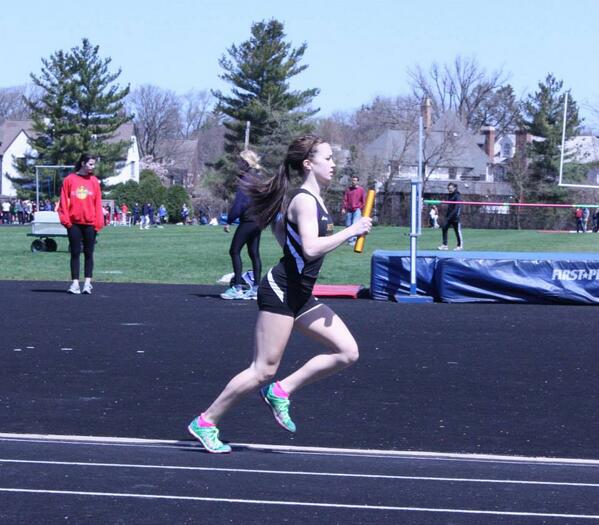 MeteaGirlsTrack's tweet photo. HIGHLIGHT #7 @leanagoldman tears up the track on her leg of the 4X8 relay! We don't know what we would do without her http://t.co/IP0NUkimQ7