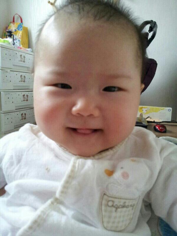 GfLinuxs's tweet image. 거의 20살 가까이 터울의 #여동생 
언제클지 ㅋㅋㅋ..

#아기 #baby