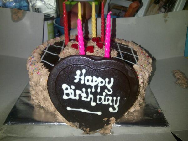 icha_ncha's tweet photo. Thx my lovely husband (∩_∩)◦°˚"̮ http://t.co/sLEsKdSiA7