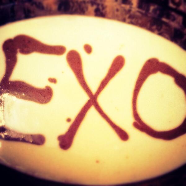 hamza12345688's tweet photo. اكسو اكسو EXO EXO http://t.co/ga1d5UycVh