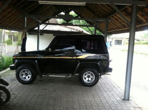 fahmykribo's tweet photo. Fs taft gt 1993 f70 4x4 antik 73 nego alus @infogarut  081313923000 http://t.co/FSjzv8gx1D