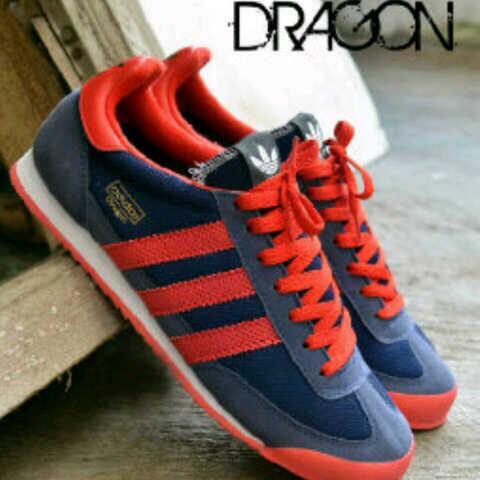 JNStore_id's tweet photo. Adidas Dragon Vietnam | Kode: ADDD-1353 | Size: 39-43 | 200rb http://t.co/oXB5L0KUBS