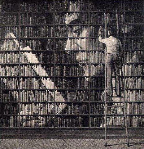 AvellarPaulo's tweet image. A room without books is like a body without a soul... (Cicecrone)http://t.co/ZfYZ5ojNZP”@SimoneCerbolini