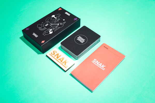 byDKnu's tweet photo. Styrk dine venskaber med et #snakspil eller reflekter over dine relationer med @SNAKspil bogen eller notesbogen #game http://t.co/04wuFXlIg7