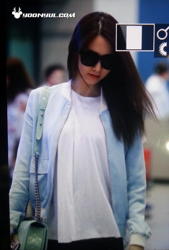 [PIC][15-05-2014]YoonA trở về Hàn Quốc vào chiều nay Bnqe5wXIYAAdqBP