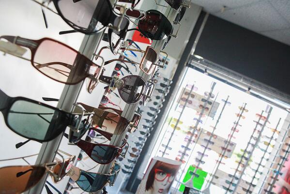 Protege tus ojos del sol este verano.Acércate a Óptica Marco y elige tus gafas bit.ly/QLUnoe #Zaragoza