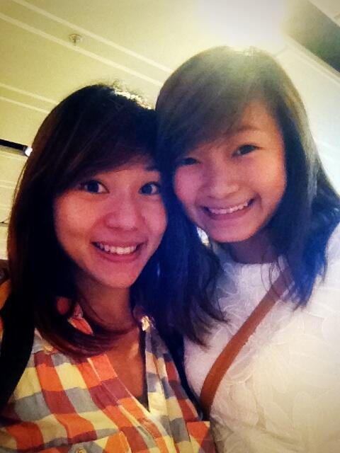 chikajes's tweet photo. @Huilinception thank you for rushing down to see me!! 😊 http://t.co/gtYbahZdC3