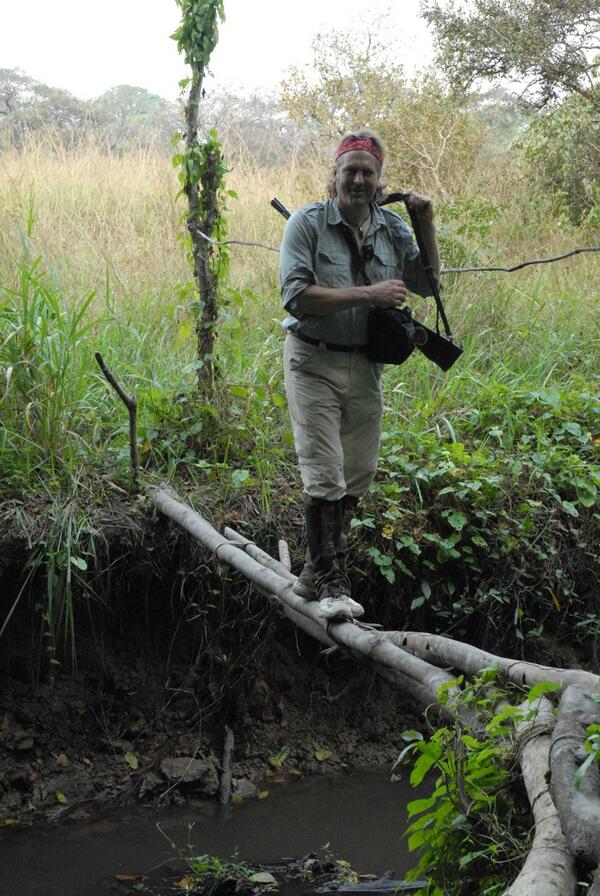 JimShockey_'s tweet photo. Good thing I'm graceful like a ballerina #Balancingbeam http://t.co/zJ3DHaEP6P