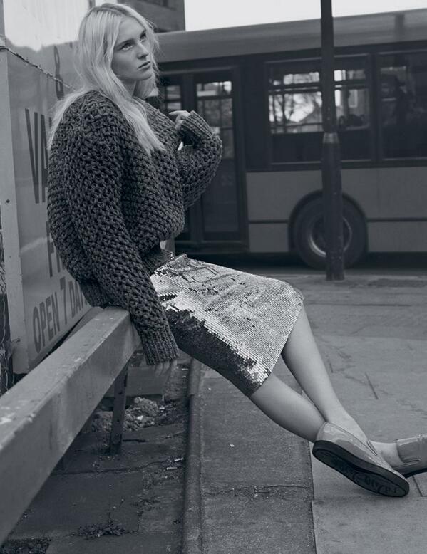 SaundersStudio's tweet photo. Jumper AW14 Skirt SS13 | #10yearsofJS with @i_D http://t.co/iSV8y1nhO0