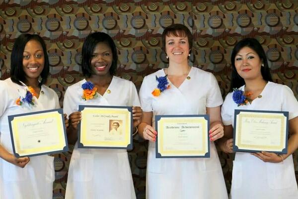 linsant2's tweet photo. #TheFlorenceNightingaleAward #TheEstherMcCreadyAward #TheoutstandingScholarAward &amp; #TheMaryMahoneyAward #MorganGrad2K http://t.co/i6oavDVsht