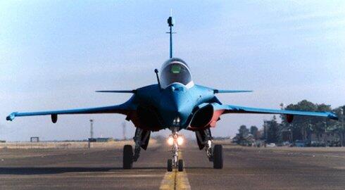 LocoFlyer's tweet image. Les #Avions de chasse #Francais facebook.com/Locoflyer/post… #Jaguar #Mirage #Rafale via @LocoflyAirBlog #madeinfrance