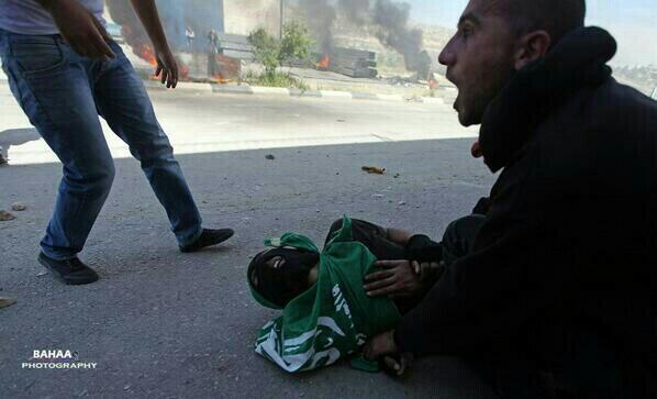 PalAnonymous's tweet photo. 2 #Palestinians shot dead near #Ofer detention center. http://t.co/DiSAuzqx09
#Nakba_66 http://t.co/2Lr7lgkF2w