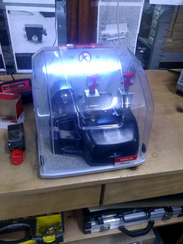 <a href="/VeldmansTHOBV/">Veldmans T.H.O. BV</a> sleutelmachine voor al uw sleutels!