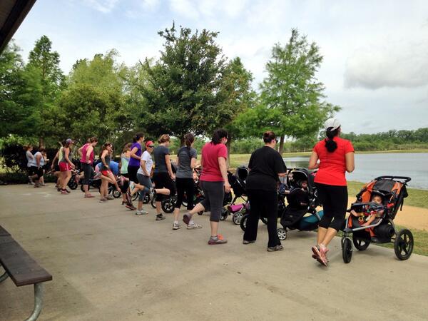 Fit4Mom_2013's tweet photo. #fit4mom #strollerstrides this morning! 9:30am at #sugarland memorial park &amp; Eldridge park. 
#fitness #motherhood http://t.co/pfcIvIBwz6