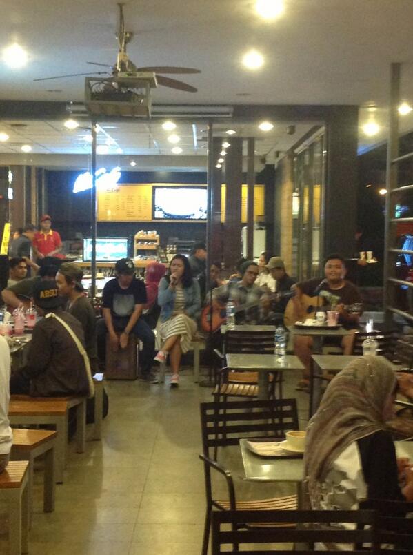 Ngamen di McD With <a href="/thinkitbefore/">Think It Before</a>