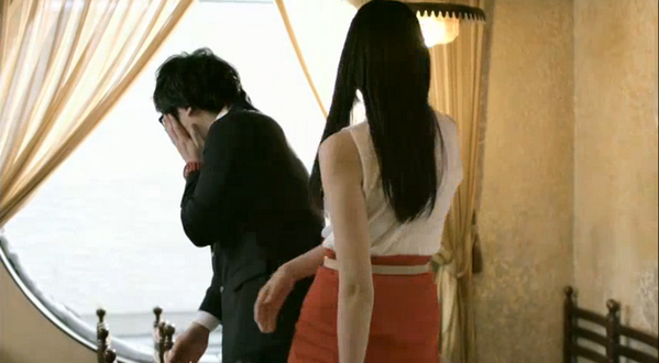 八方塞がり美人