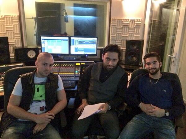 <a href="/GIRACKENDJI/">Kendji Girac</a> en studio avec <a href="/JeanMaxBic/">Jean-Maxime Beyssey</a> et <a href="/MaxDeVor/">De Vor Maxime</a> #@Stadefoyen33