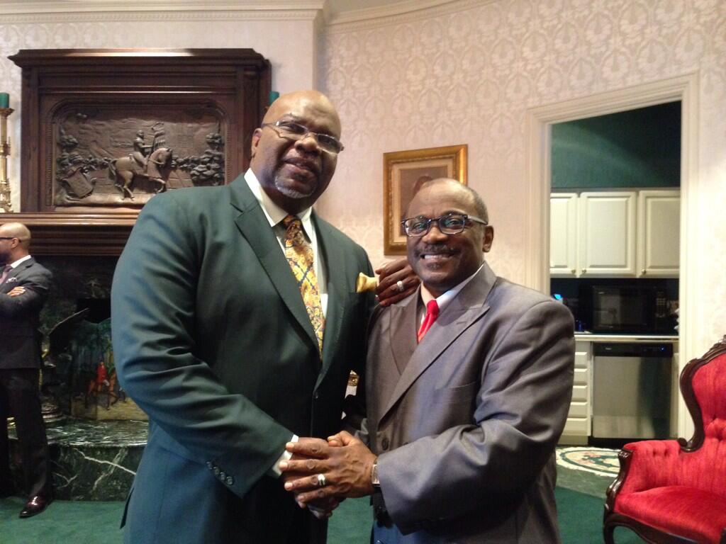 pastor-rickie-rush-on-twitter-congratulations-bishopjakes-for-having-a-ny-times-1-best-seller-with-your-new-book-instinct-awesome-news-http-t-co-df1oejrx5n-twitter