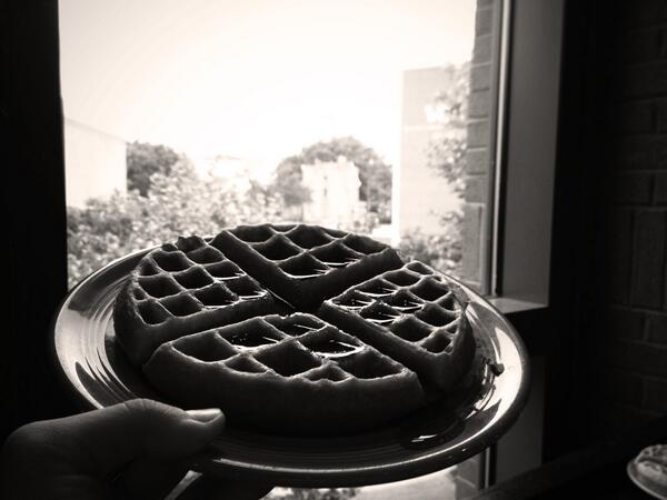 vjaswaffle's tweet photo. Pure warm sticky sweeeeet luxurious fantastic waffles at #VCU2014 #vjas2014 #vcu #vjas http://t.co/lbQ0UxzVGT