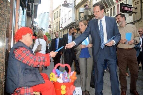 BeatrizTalegon's tweet photo. Quién es más payaso? http://t.co/kqct1ZVaIf