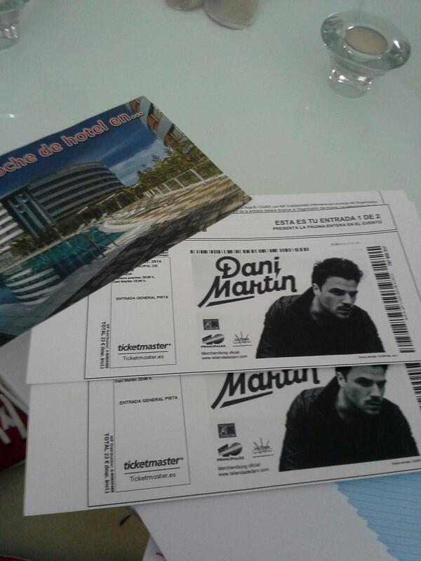Ro09malaga's tweet photo. Pokito es lo q keda pa disfrutar de mi regalo de cumple,de Malaga pa Granada pa verteeee!!! @_danielmartin_ http://t.co/P8FoHDOhOO