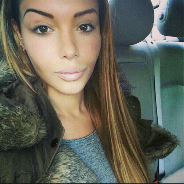 Swag_Nabilla's tweet photo. <3 http://t.co/wXp8u5Dcuq
