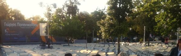 glyfada2014's tweet photo. Όλα είναι έτοιμα και σας περιμένουμε.Ραντεβού στη πλατεία Κατράκη στις 20:30! http://t.co/3mXm0ho5Ar