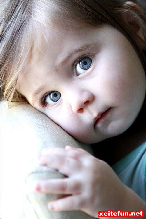 Everyone says that loves hurts, but that's not true. Loneliness hurts. Rejection hurts. Losing someone hurts.