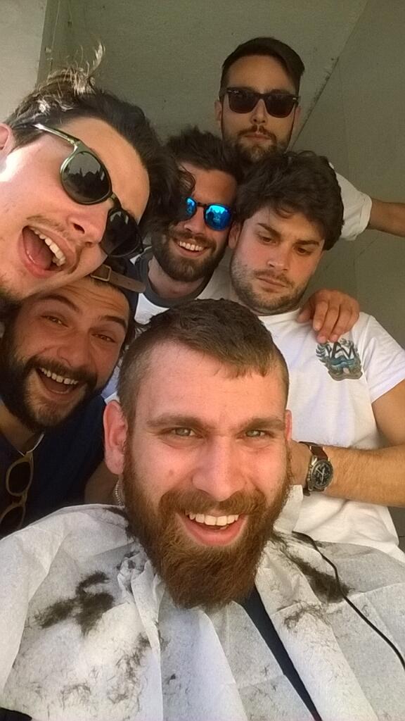 Bomberino91's tweet photo. @MarioMariee @FreeLumumba @MicheleNoli @claudioginanni @checcoilsegante #BarberShop #Garagino278 http://t.co/gGD7WBDIBd