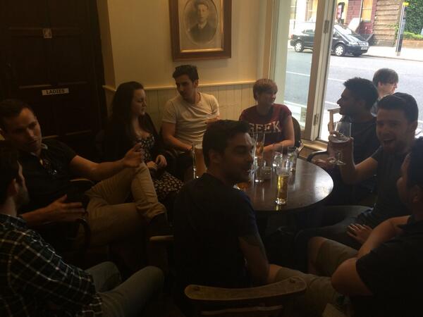 Greg_Walsh's tweet photo. @eatokra team/pub spirit http://t.co/qFrTVOeePG