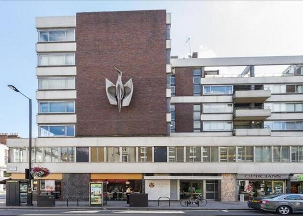 SurveyofLondon's tweet image. @Look_UpLondon @HotelMarylebone nearby is Heron Place, George Street, but who was the sculptor? #notatrickquestion