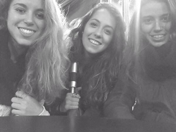 rachel_rubia95's tweet photo. No me las merezco @belenrivaas @maria_mt14 http://t.co/T7yxD2SQ2c