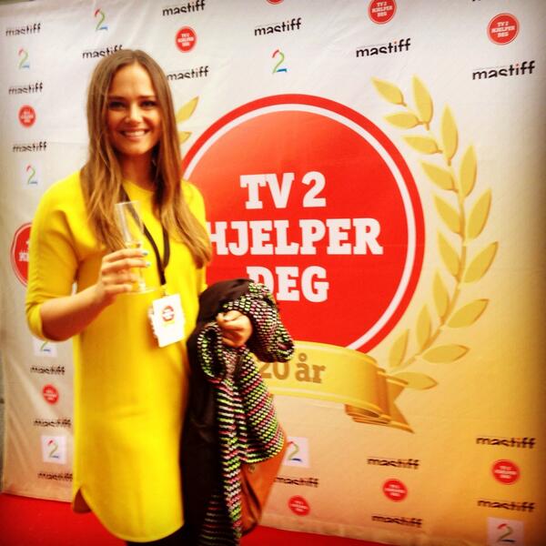 Gratulerer med 20 år med god forbrukarjournalistikk, <a href="/TV2hjelperdeg/">TV 2 hjelper deg</a>!