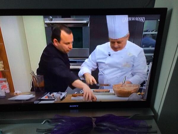 <a href="/iginiomassari/">Iginio Massari</a> Vedere il Maestro Massari all'opera..MERAVIGLIOSO...<a href="/IcardiCarla/">Carla Icardi</a> @mauriziosantin <a href="/anto_provetti/">antonella provetti</a>