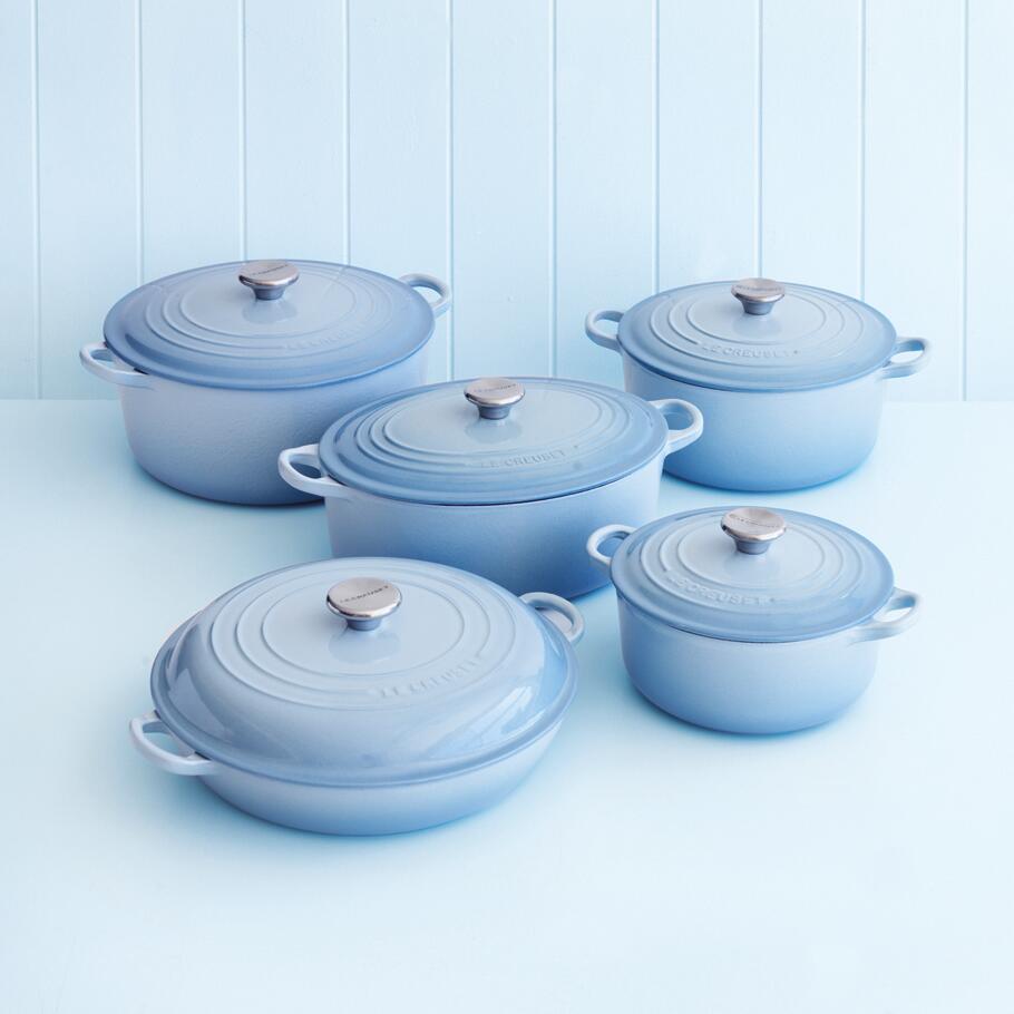 mandat cirkulation kapacitet Tina on Twitter: "coastal blue le creuset...wish I would have bought a set  before they were discontinued #mylecreuset http://t.co/ddXbC65TmL" / X