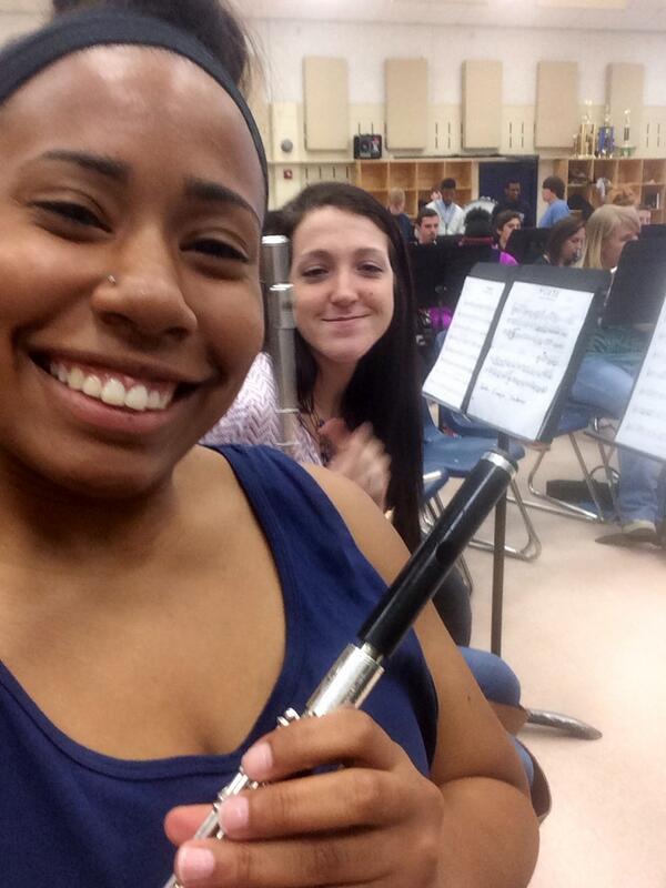 noitskatelin's tweet image. love you long time bby 💕 #shetookmyjob #sectionleader