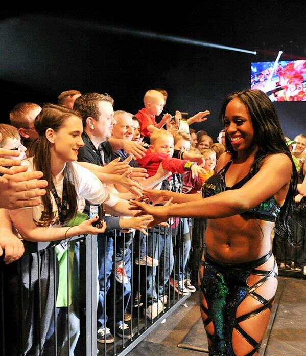 maemymomor's tweet photo. "@delenataltmarae: @NaomiWWE #WWE #Naomi #TrinityMcCray #WWELive #WWETour http://t.co/LTyNGiisK3"