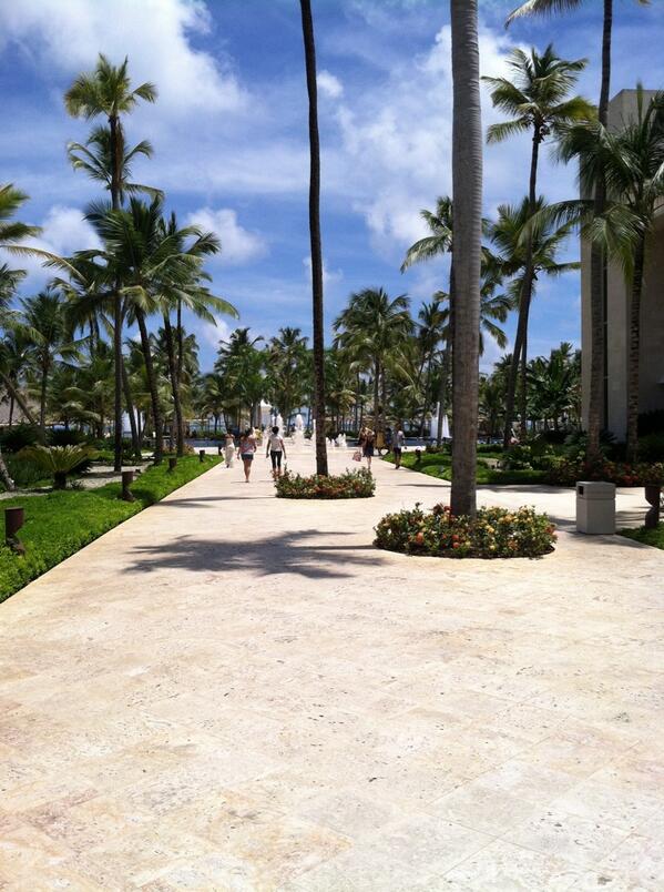 TuPapiChulo1's tweet image. #NBLNabilaVoto Estoy contigo mi reina! Voy a ti amore!