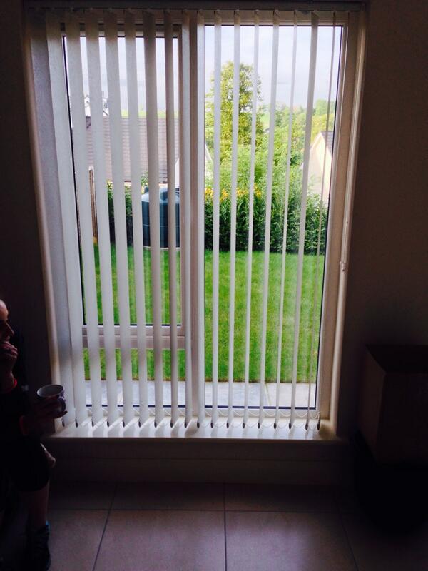 _liam11's tweet photo. Big shout out to @narrahips2 for a great job with the blinds #bestabout #sureano http://t.co/zsKxRPTeu7