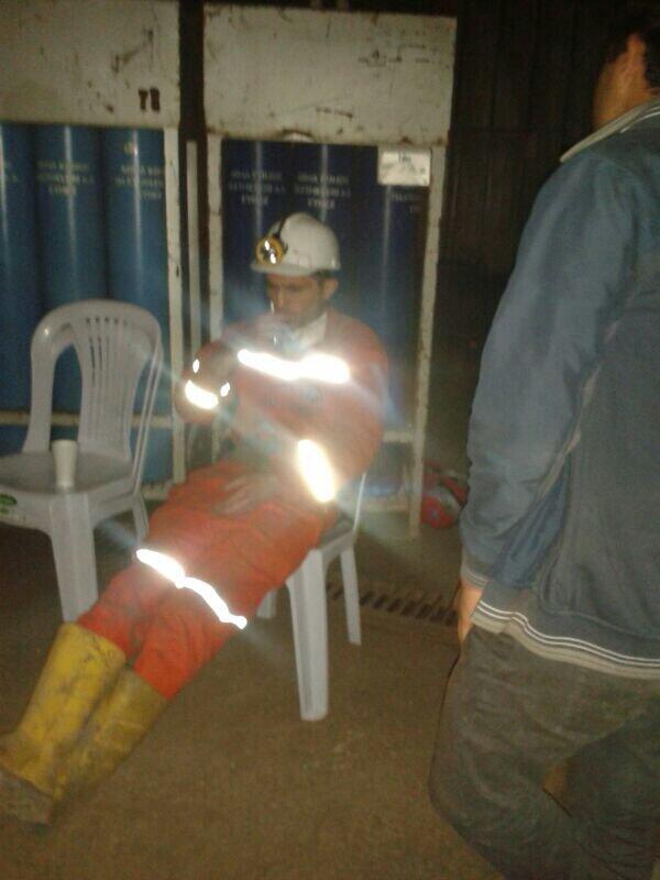 Arama kurtarmadan yeni çıkan işçimiz: "Daha fazla ilerleyemiyoruz, yangın hâlâ devam ediyor." #Soma