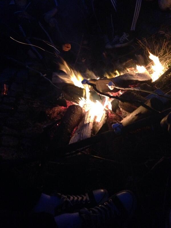 CamillaLPeder's tweet photo. S'mores motherfuckeeeers http://t.co/ZrIvzidkUo